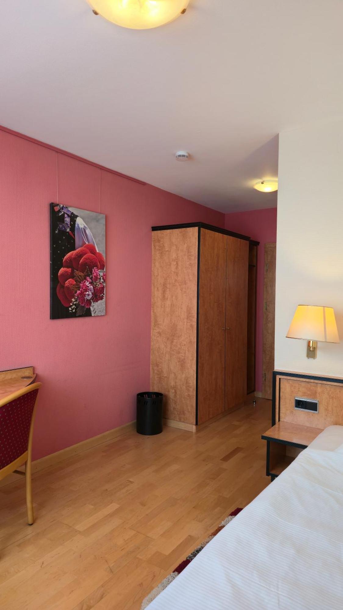 Boardinghouse Sonne Hotel Offenburg Ruang foto